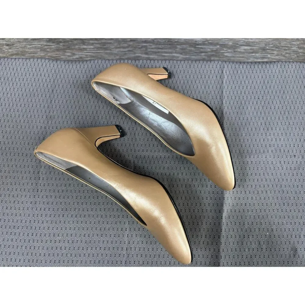 Magik By Amalfi Shoes Womens Size 6B Gold Leather Pointed Toe Pumps Italy